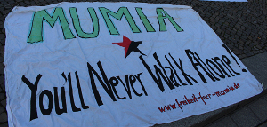 Kundgebung vor US-Botschaft in Berlin 2017 - Mumia you'll never walk alone